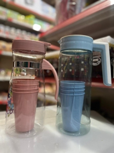 Plastic jar with Glasses