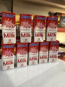 Jesa Strawberry Flavoured Low Fat Milk 200ml