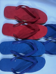 Umoja Slippers Size 10